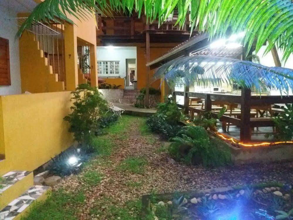O Pharol Hostel E Pousada イタカレ エクステリア 写真